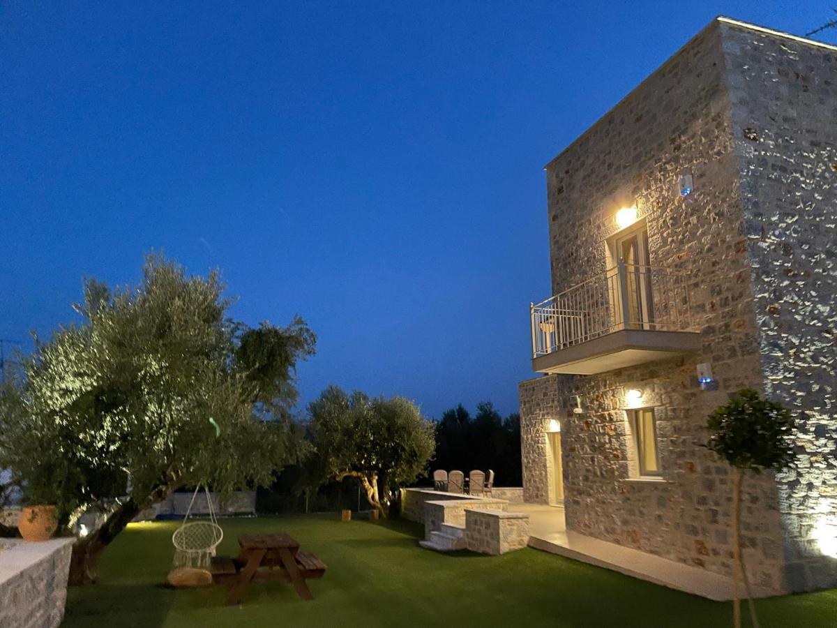 Efmar Exclusive Residences Gytheio Exterior foto