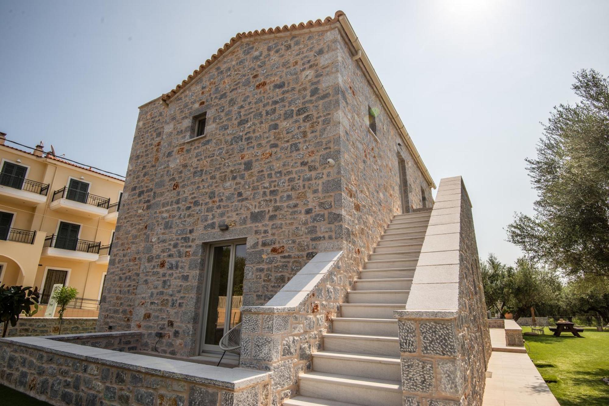 Efmar Exclusive Residences Gytheio Exterior foto